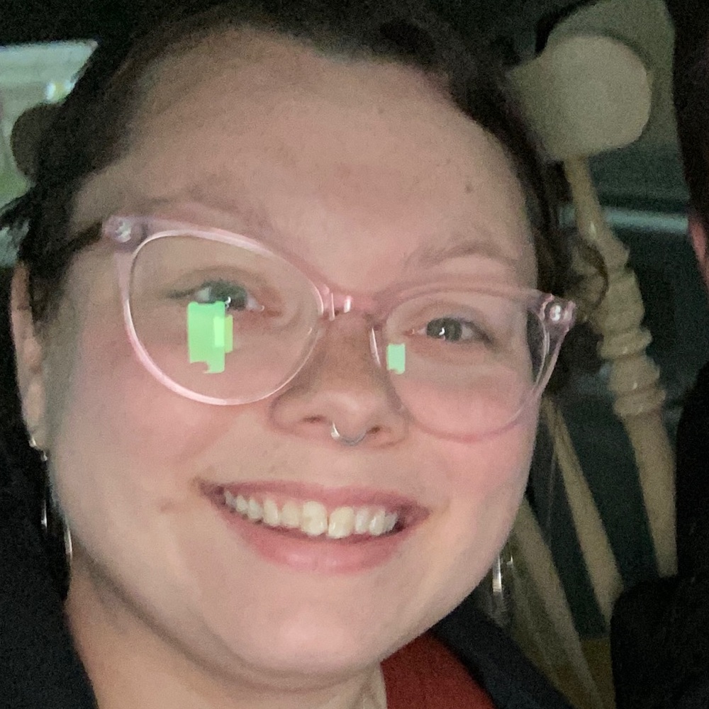 Meet your Posher, Stacy